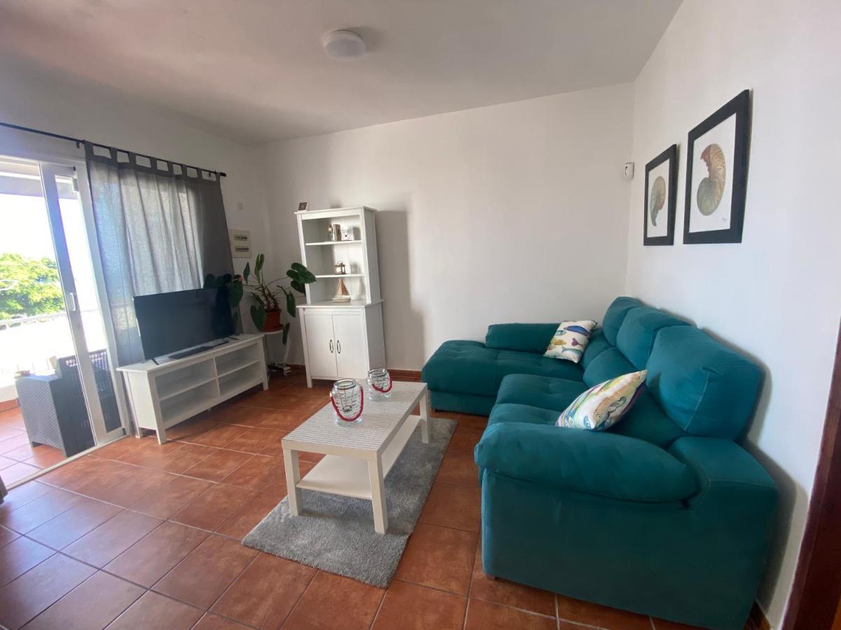 Apartamento Las Hermanas El Remo Luaran gambar
